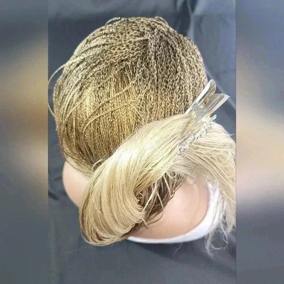 Braided wigs, micro million braids, blond wig, ombre, stunning NWT, YASSINE - Picture 15 of 16